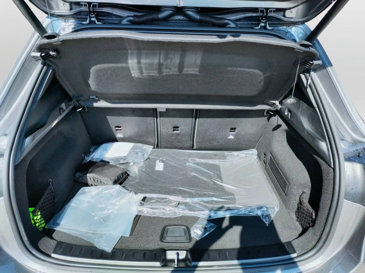 5 - Mercedes-Benz GLA 200 d automatic