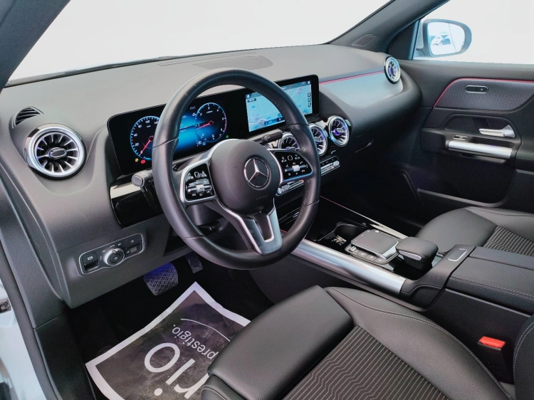 17 - Mercedes-Benz GLA 200 d Sport Plus auto