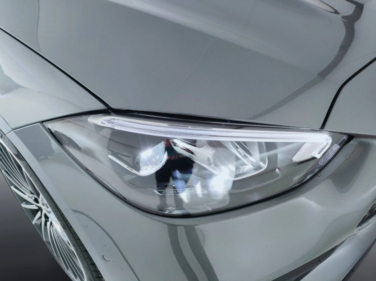 12 - Mercedes-Benz Classe C 220 d mhev AMG Line Advanced 200cv auto