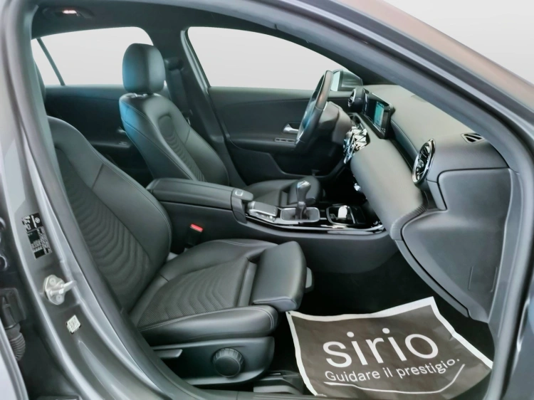 13 - Mercedes-Benz Classe A 160 Business