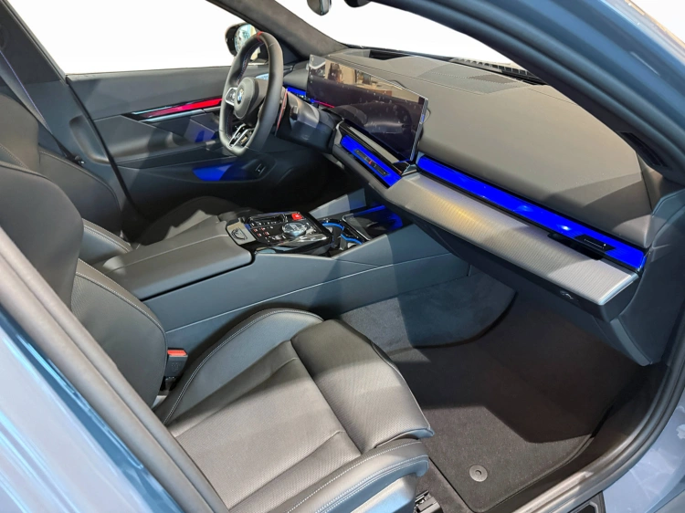 17 - BMW M M5 M5 Touring