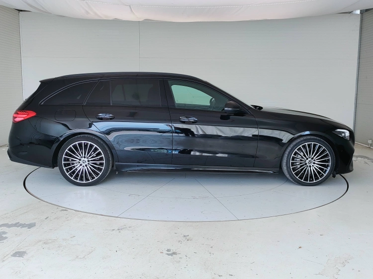4 - Mercedes-Benz Classe C SW 220 d mhev AMG Line Advanced 4matic 197cv auto