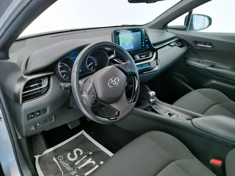 14 - Toyota C-HR C-HR 1.8h Business 2wd e-cvt