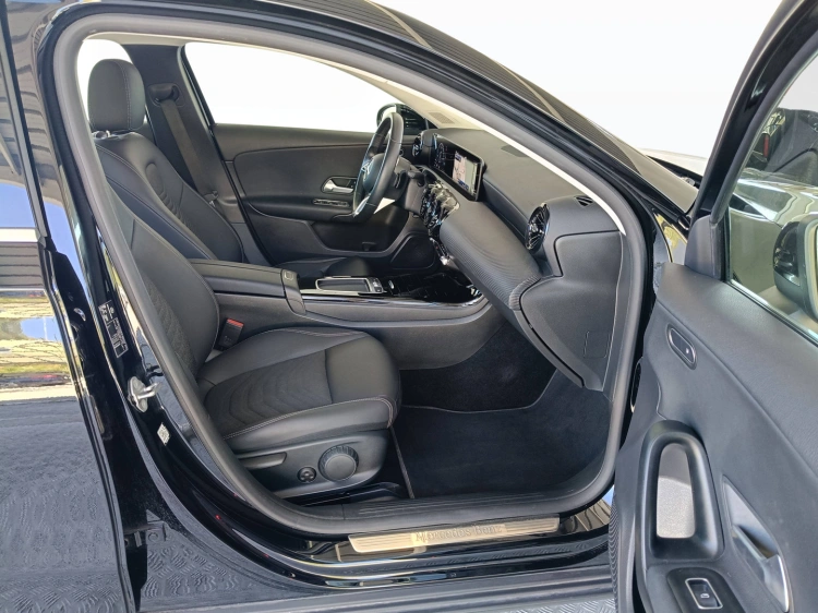 11 - Mercedes-Benz Classe A 180 d Advanced auto