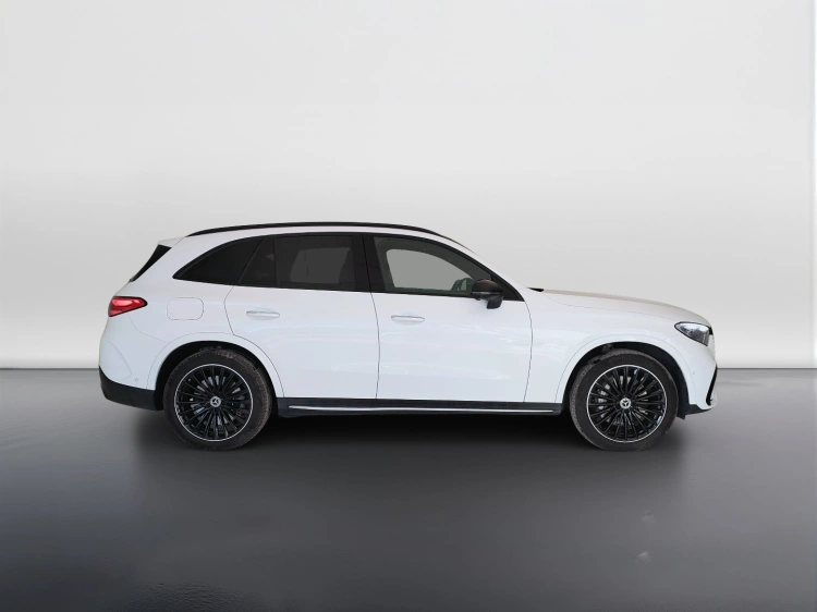 7 - Mercedes-Benz GLC 400 e phev AMG Line Premium Plus 4matic auto