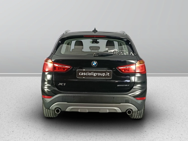 5 - BMW X1 X1 sdrive18d xLine auto my18