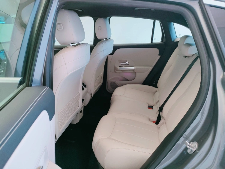 14 - Mercedes-Benz GLA 220 d Sport Plus 4matic auto