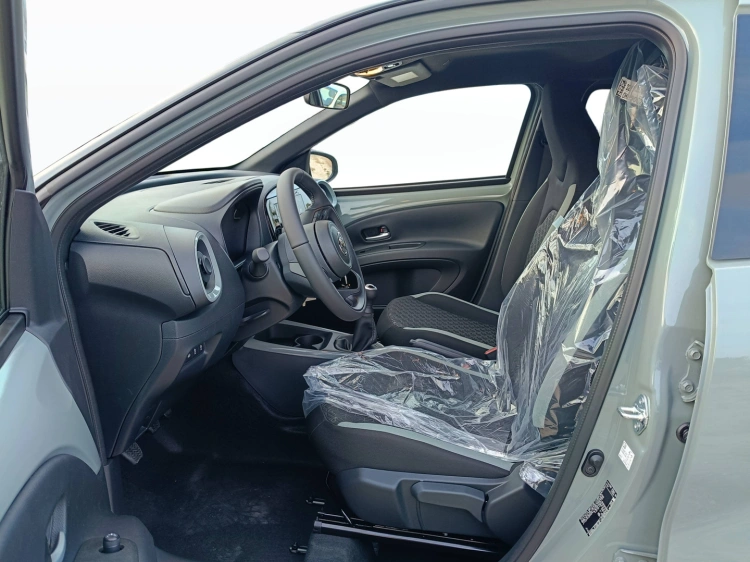 8 - Toyota AYGO X AYGO X 10B MT TREND MY24