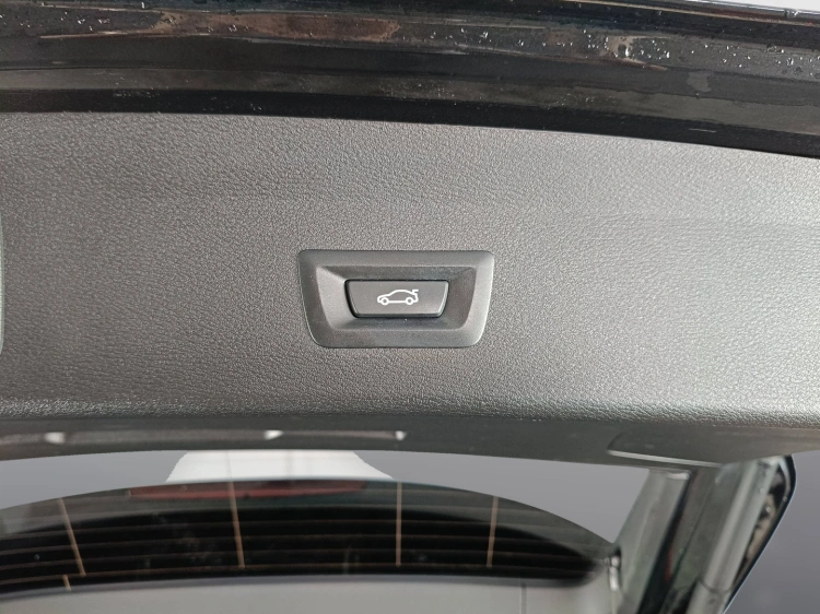 20 - BMW X1 X1 sdrive18d xLine auto my18