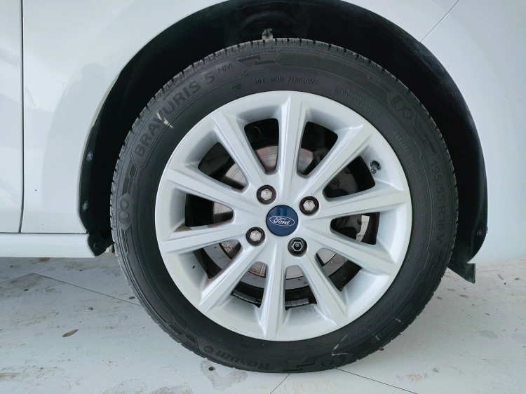 8 - Ford Fiesta Fiesta 5p 1.1 Titanium 85cv