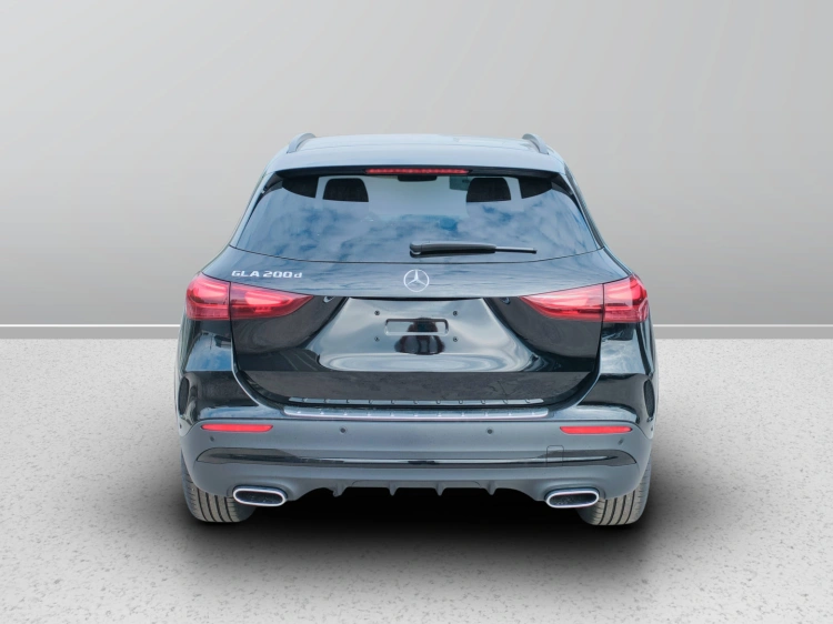3 - Mercedes-Benz GLA 200 d automatic