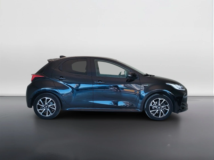7 - Toyota Yaris Yaris 1.5h Lounge