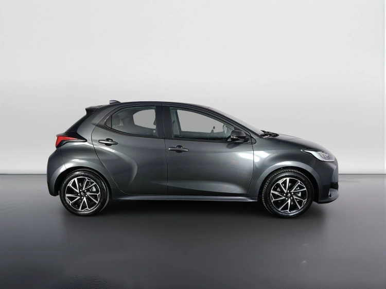 3 - Toyota Yaris Yaris 1.5h Trend