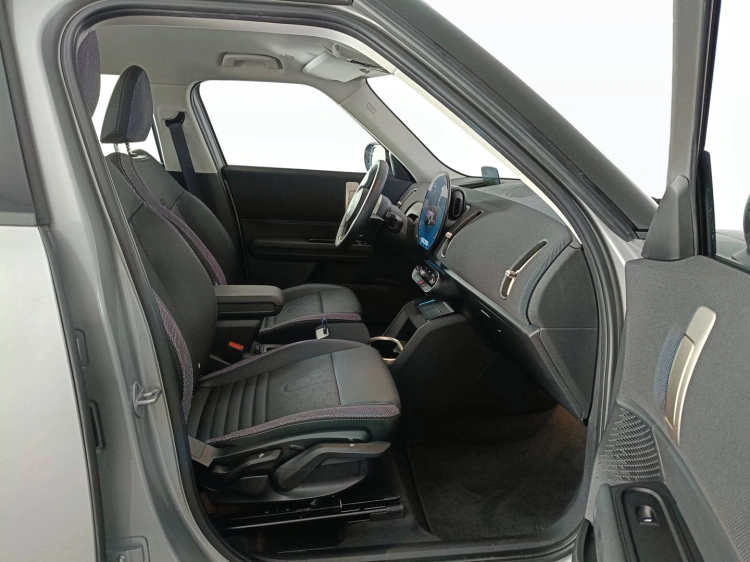 11 - MINI Countryman Mini Countryman 1.5 48V C Classic auto