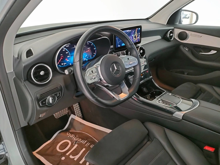 14 - Mercedes-Benz GLC 220 d Premium 4matic auto
