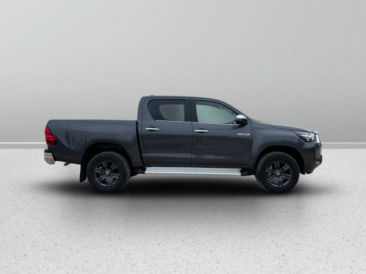4 - Toyota Professional Hilux HILUX 2.4D A DC 4WD LNG MY24