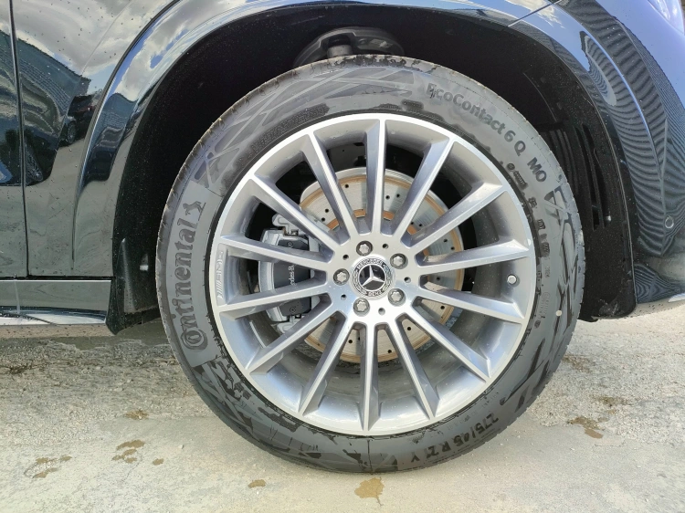 7 - Mercedes-Benz GLE 300 d 4MATIC