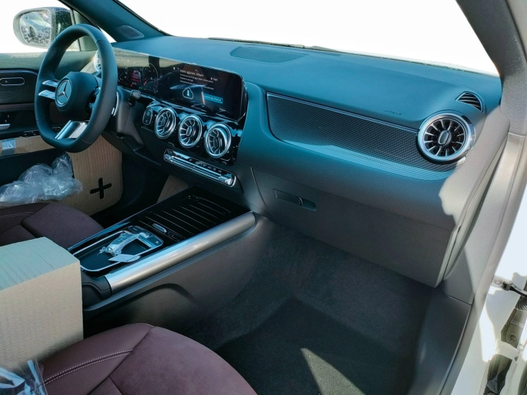 9 - Mercedes-Benz GLA 200 d automatic