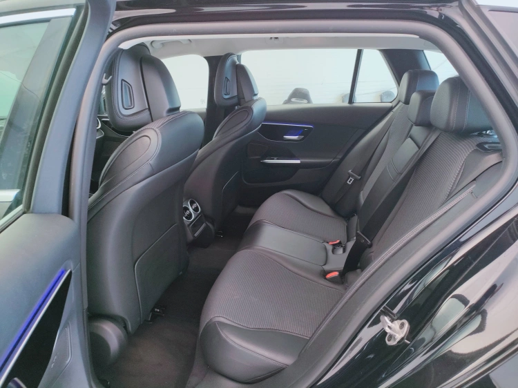 12 - Mercedes-Benz Classe C SW 220 d mhev Sport auto