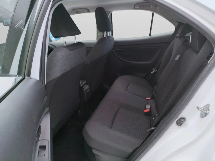 12 - Toyota Yaris Cross Yaris Cross 1.5h Active fwd 116cv e-cvt