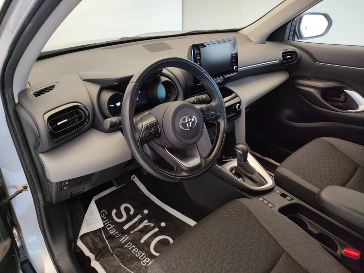 13 - Toyota Yaris Cross Yaris Cross 1.5h Active fwd 116cv e-cvt