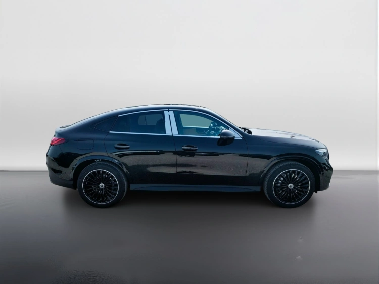 6 - Mercedes-Benz GLC 220 d 4MATIC Coupe