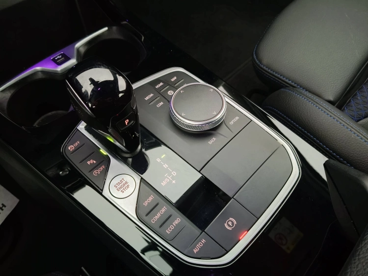 17 - BMW Serie 1 118d Msport auto