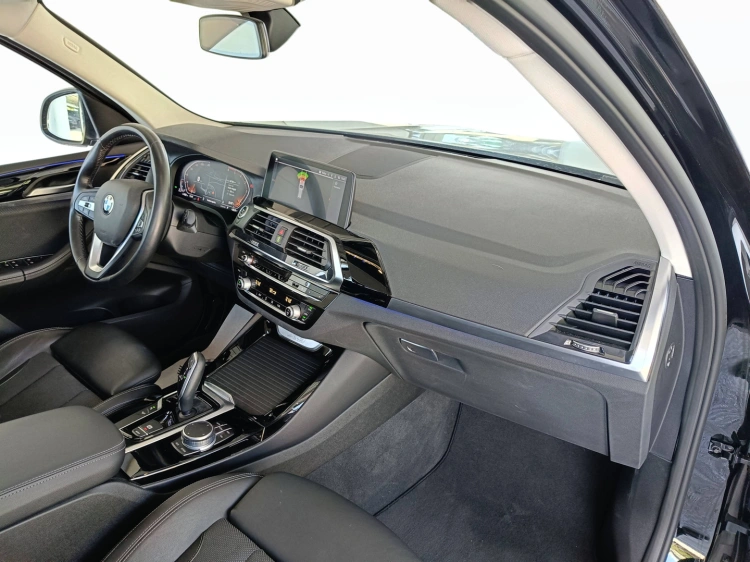 10 - BMW X3 BMW X3 XDRIVE 20D XLINE