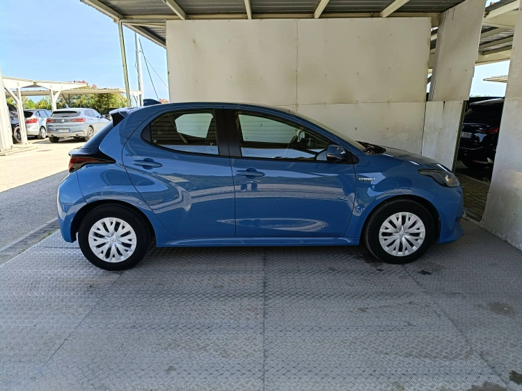 3 - Toyota Yaris Yaris 1.5h Active