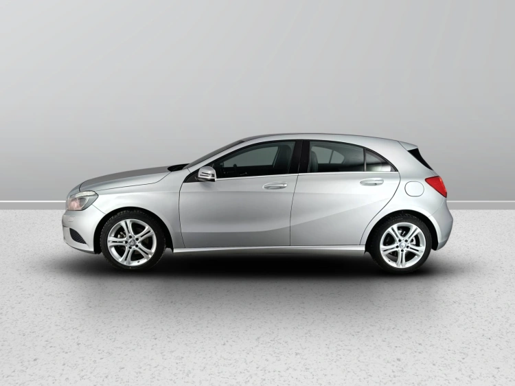 6 - Mercedes-Benz Classe A MERCEDES A180 CDI SE SPORT
