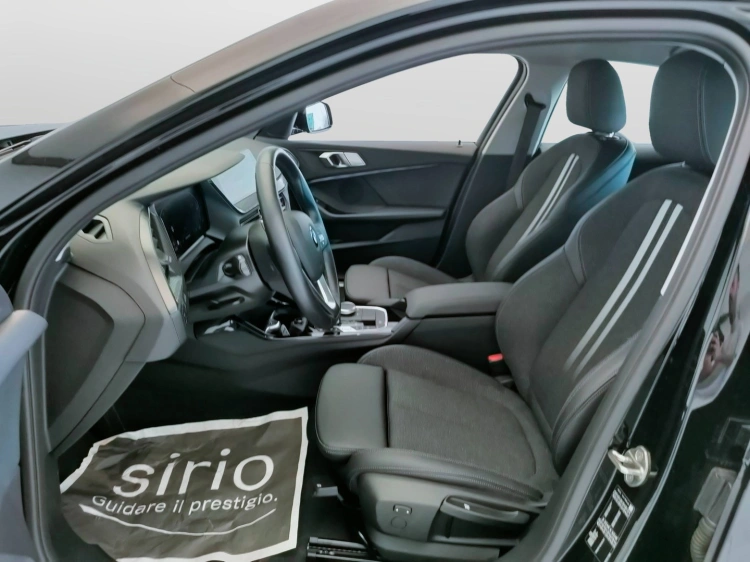 16 - BMW Serie 1 116i Sport auto