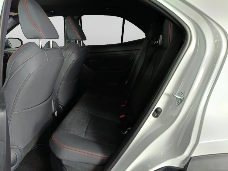 9 - Toyota Yaris Cross Yaris Cross 1.5h GR Sport fwd 130cv e-cvt