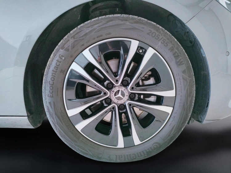 11 - Mercedes-Benz Classe B 180 d Progressive Advanced auto