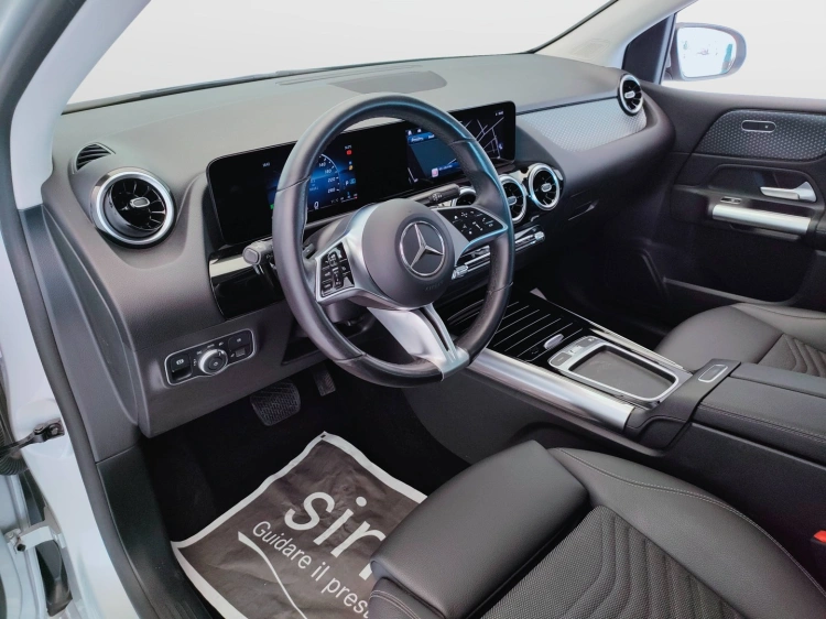 16 - Mercedes-Benz Classe B 180 d Progressive Advanced auto
