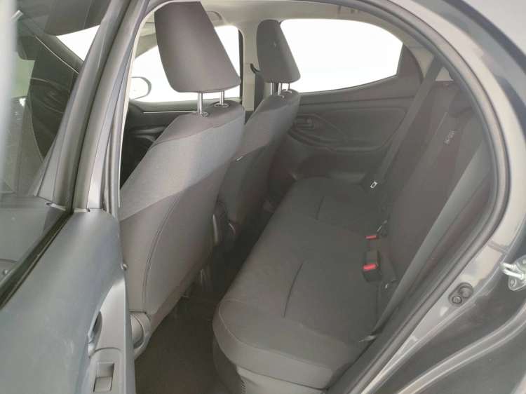10 - Toyota Yaris Yaris 1.5h Trend