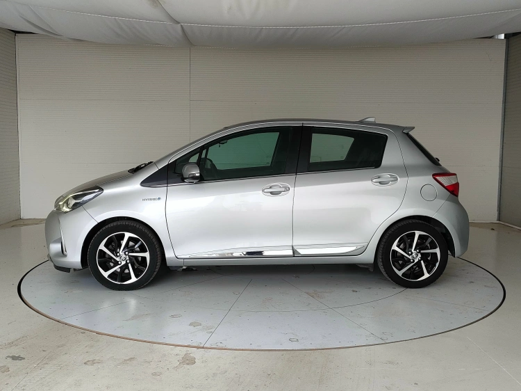 3 - Toyota Yaris Yaris 5p 1.5h Style my18