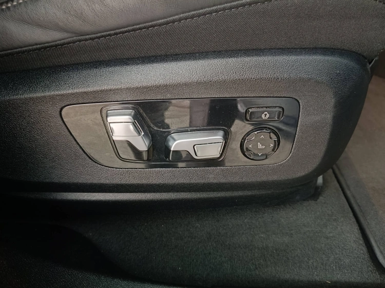 17 - BMW X6 X6 xdrive30d MSport Pro auto