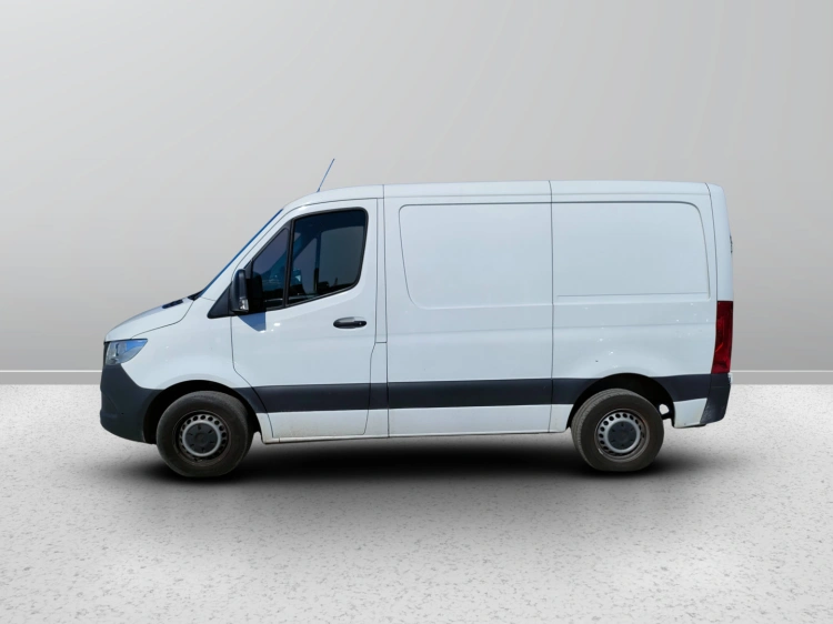 3 - Mercedes Vans Sprinter 215 2.0 cdi F 32/30 fwd H1