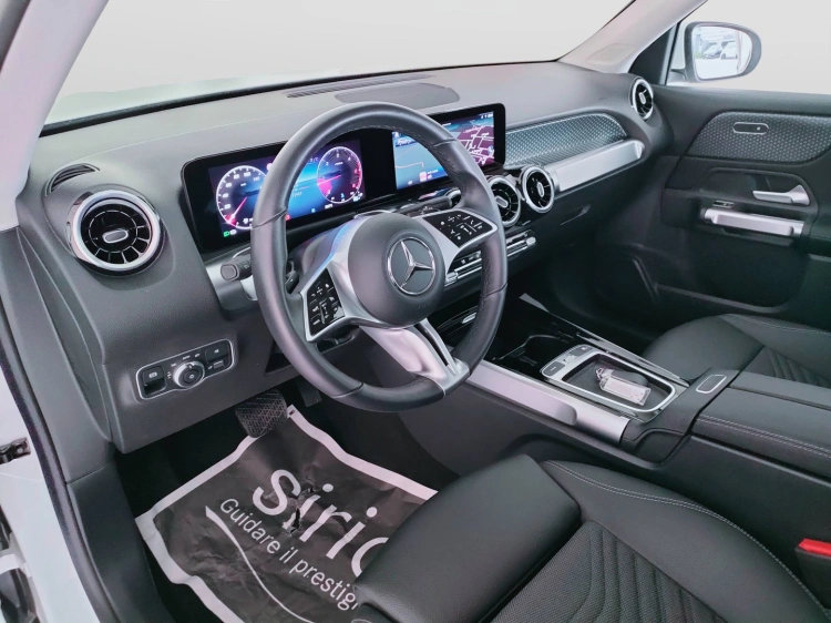 16 - Mercedes-Benz GLB 180 d Progressive Advanced auto