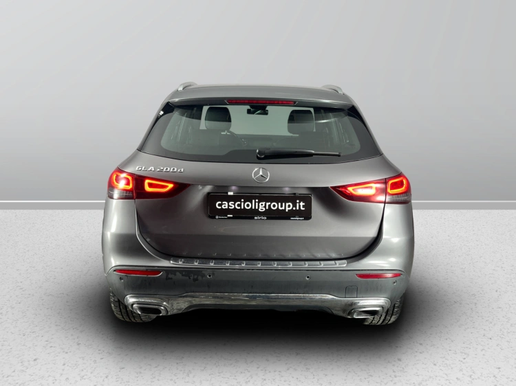 4 - Mercedes-Benz GLA 200 d Sport Plus auto