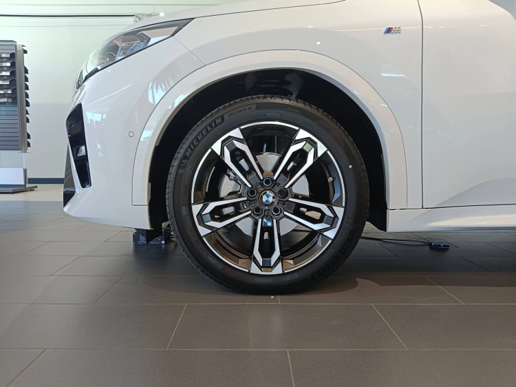 3 - BMW X2 BMW X2 sDrive18d