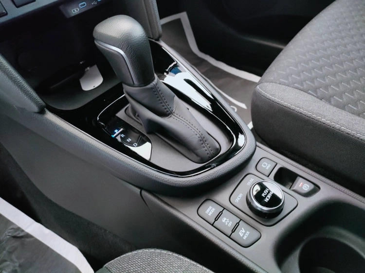 17 - Toyota Yaris Cross Yaris Cross 1.5h Trend awd-i 130cv e-cvt