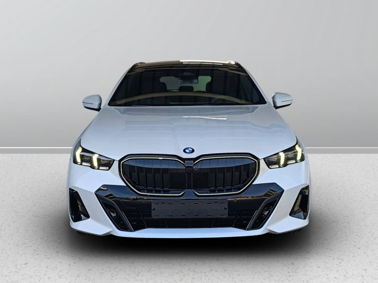 2 - BMW Serie 5 BMW 520d Touring