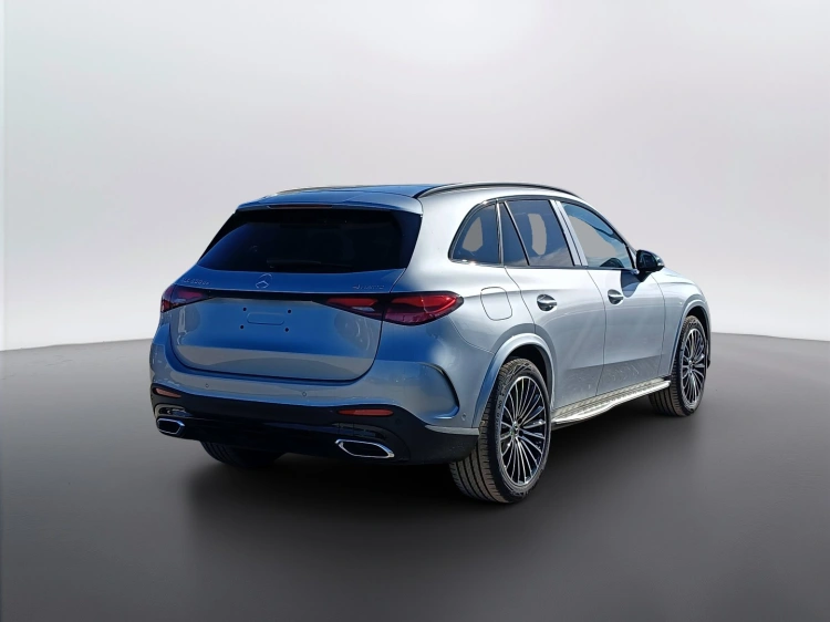 5 - Mercedes-Benz GLC 300 de 4MATIC