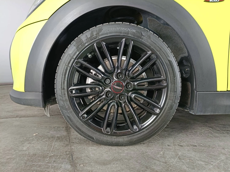 18 - MINI Cooper Mini Cabrio 1.5 Cooper Classic auto