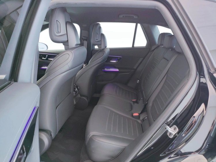 11 - Mercedes-Benz GLC 220 d AMG Advanced Plus 4matic auto