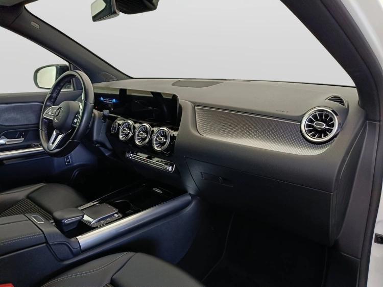 11 - Mercedes-Benz GLA 180 d Sport Plus auto