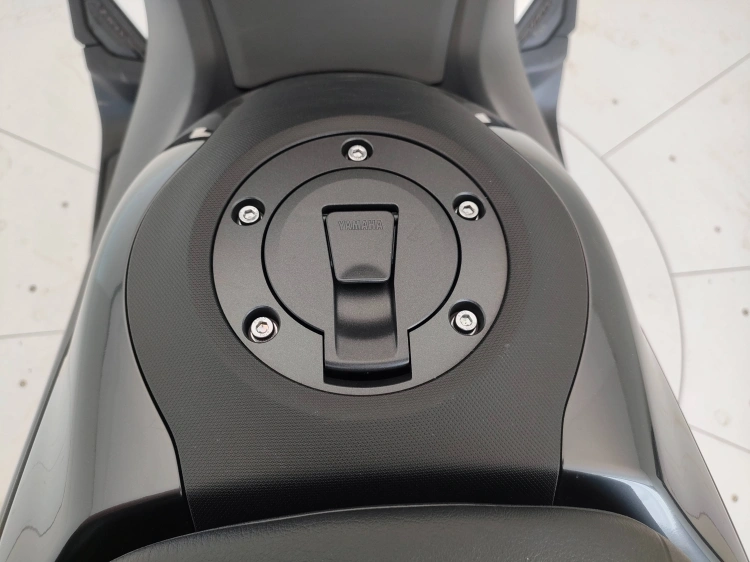 8 - Yamaha T T-Max 560 Tech Max Abs my22