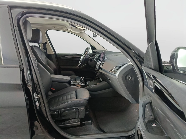 11 - BMW X3 X3 xdrive20d mhev 48V auto