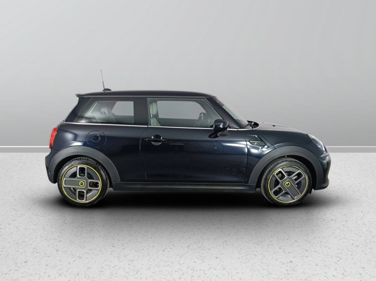 6 - MINI Cooper Mini 3p Cooper SE Classic auto